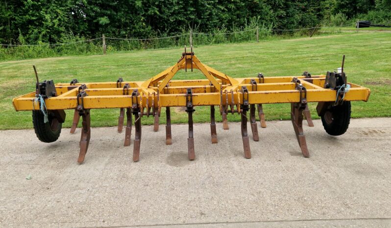 Bomford 4.5M Powertrak low draft chisel plough full