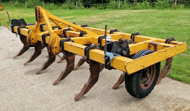 Bomford 4.5M Powertrak low draft chisel plough full