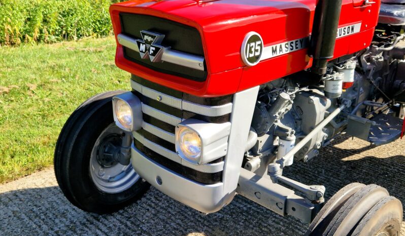 1976 Massey Ferguson 135 2WD Tractor full