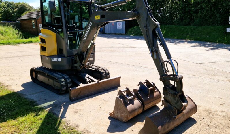 2018 Volvo ECR25D 2.5 Ton Excavator full