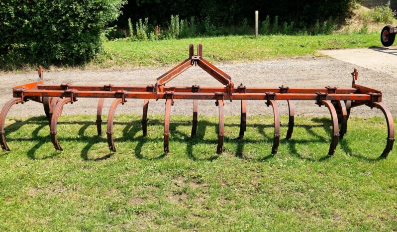 Doe 14′ C Tyne cultivator full