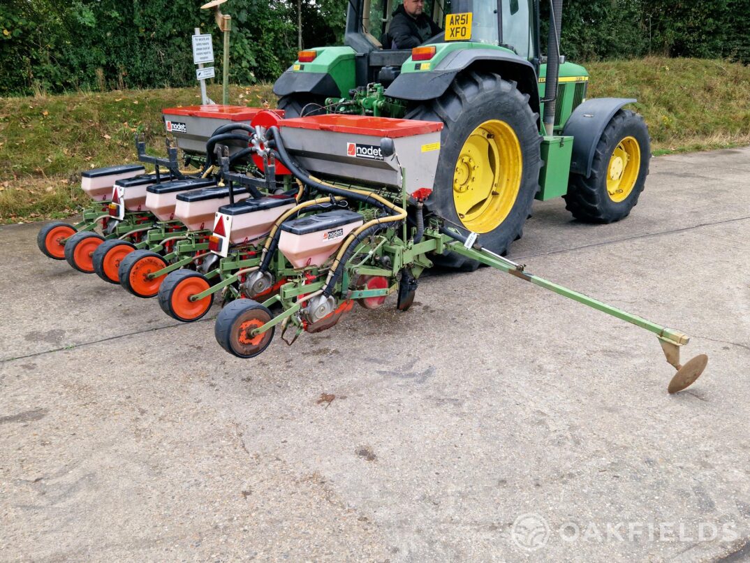 1994 Nodet PL2 6 row mounted maize drill