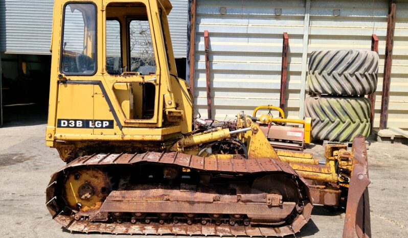 Caterpillar D3B LGP Steel tracked crawler full