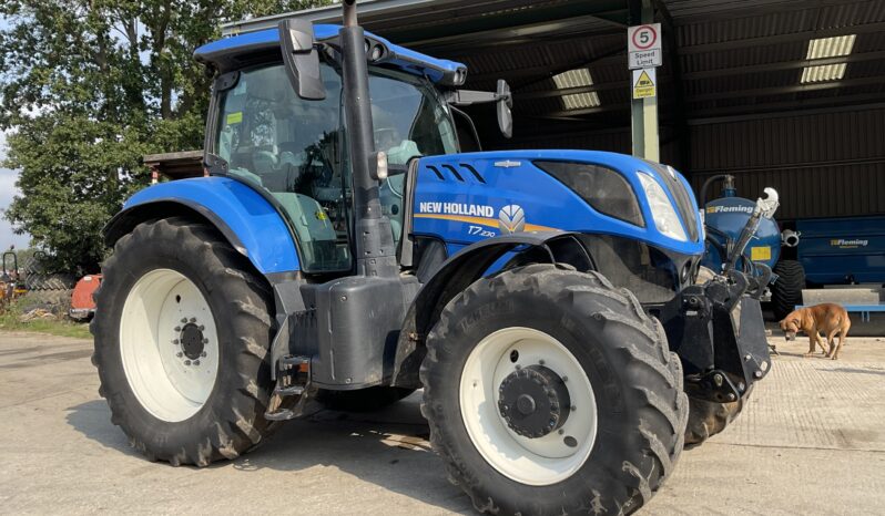 NEW HOLLAND T7.230 full