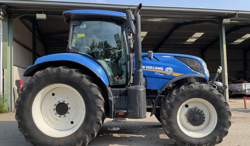 NEW HOLLAND T7.230 full