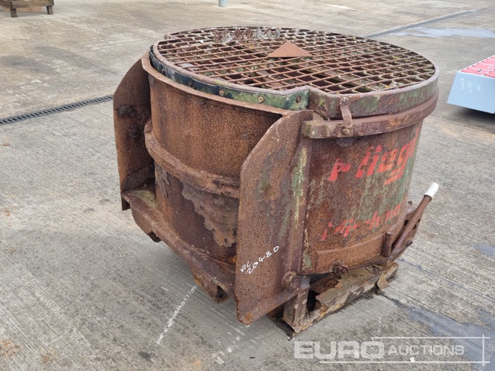 Fliegl PTO Driven Pan Cement Mixer to suit 3 Point Linkage Farm Machinery For Auction: Leeds – 23rd, 24th, 25th, 26th October @ 08:00am