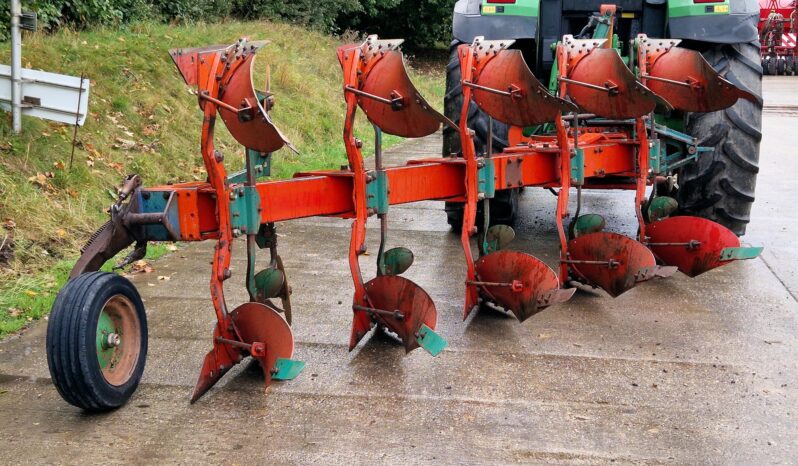 Kverneland 5 furrow plough full