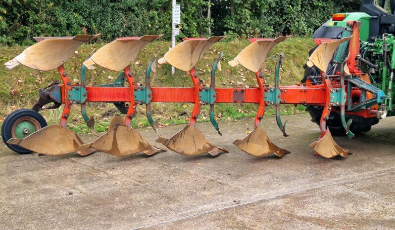 Kverneland 5 furrow plough full