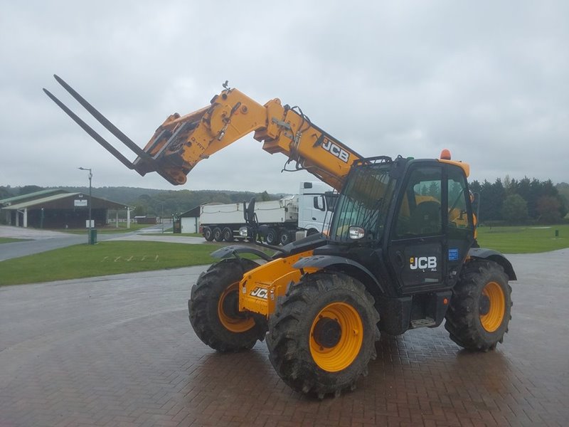 2018 JCB 535-95  For Auction on 2024-10-04