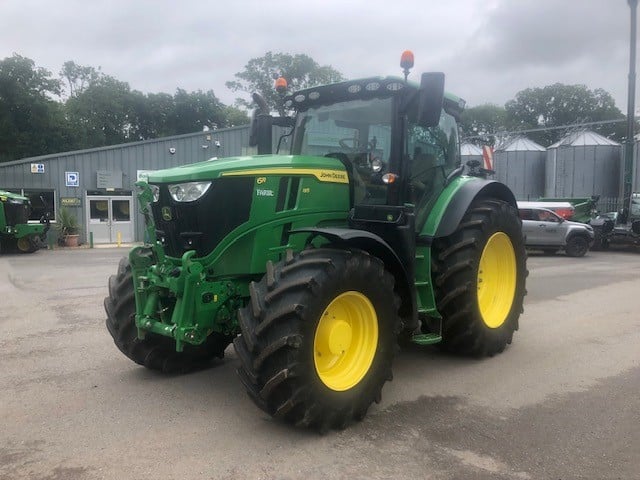 John Deere 6R 195