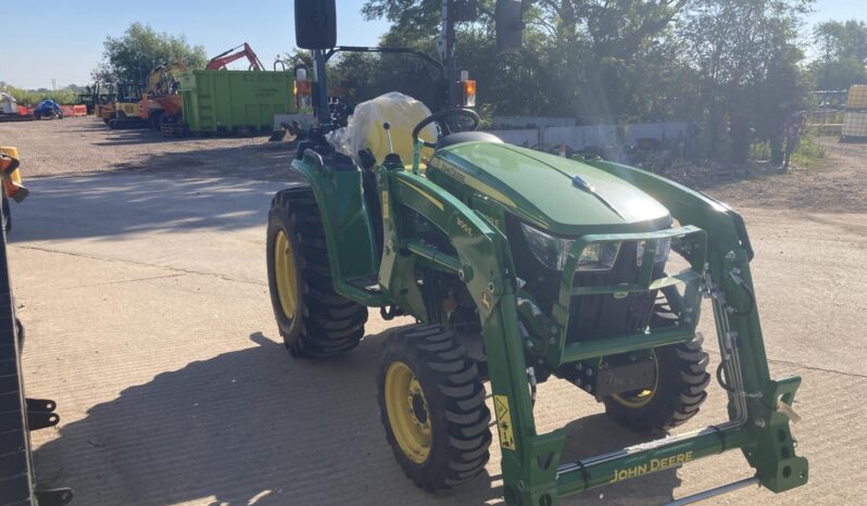 John Deere 3038E full