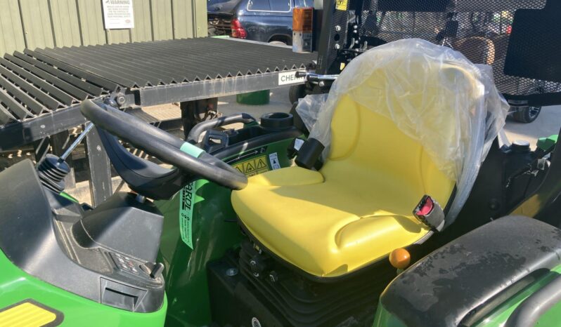 John Deere 3038E full