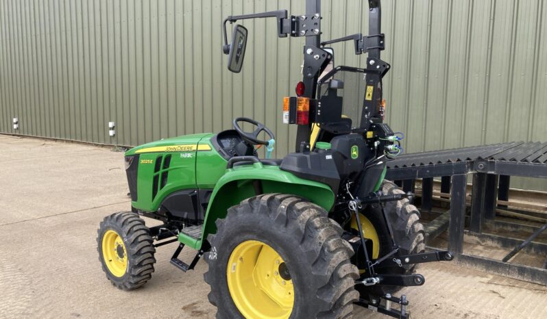 John Deere 3025E full