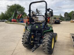 John Deere 3025E full