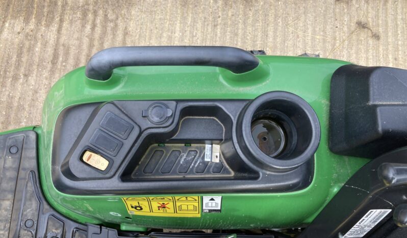 John Deere 3025E full