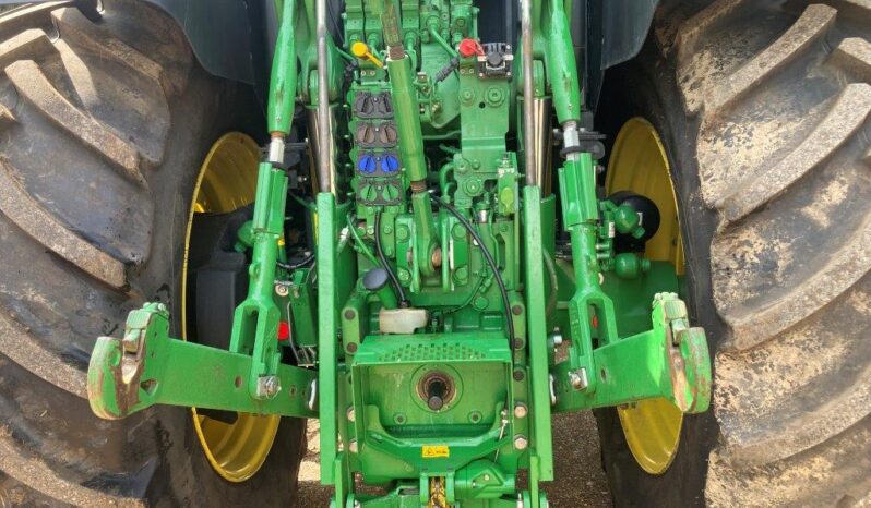 John Deere 6215R full