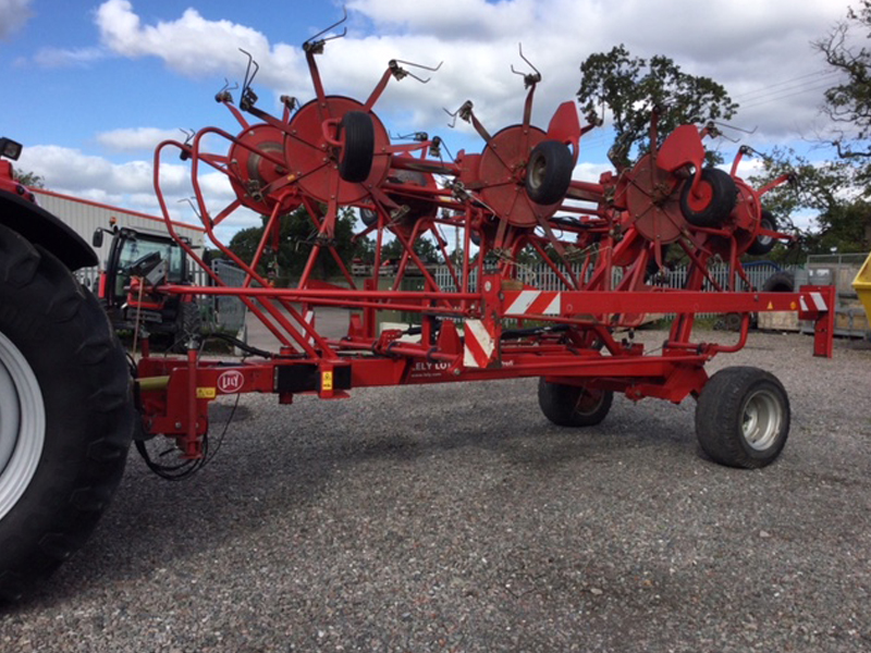 Used Lely Lotus 1020 trailed tedder