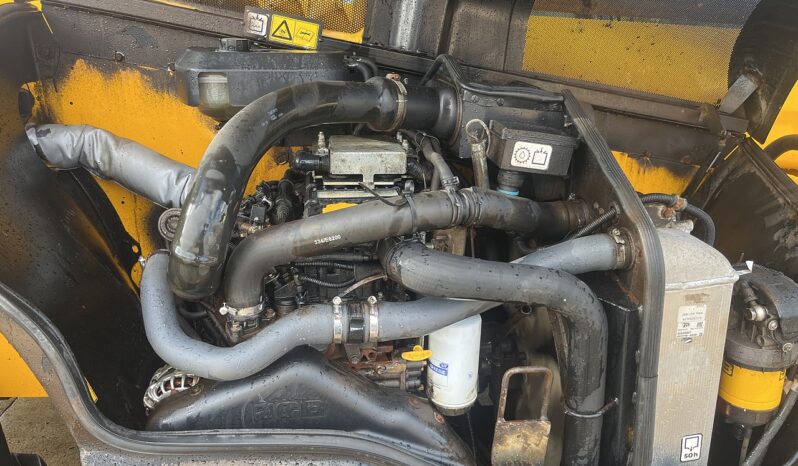 2019 JCB 535-95 (U736) full