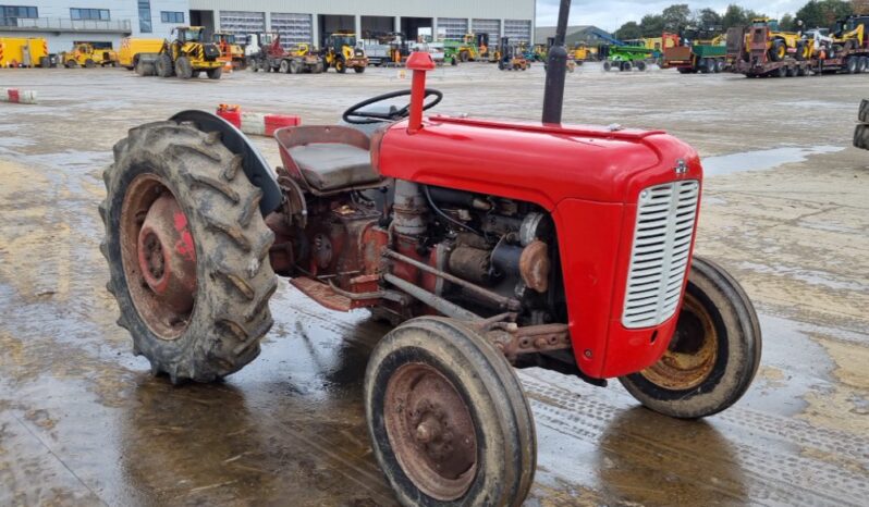 Massey Ferguson 2WD Tractor Tractors For Auction: Leeds – 23rd, 24th, 25th, 26th October @ 08:00am full