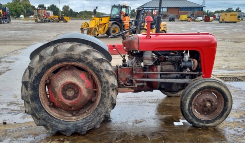 Massey Ferguson 2WD Tractor Tractors For Auction: Leeds – 23rd, 24th, 25th, 26th October @ 08:00am full