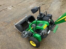 John Deere 220E Hybrid Greens Mower full