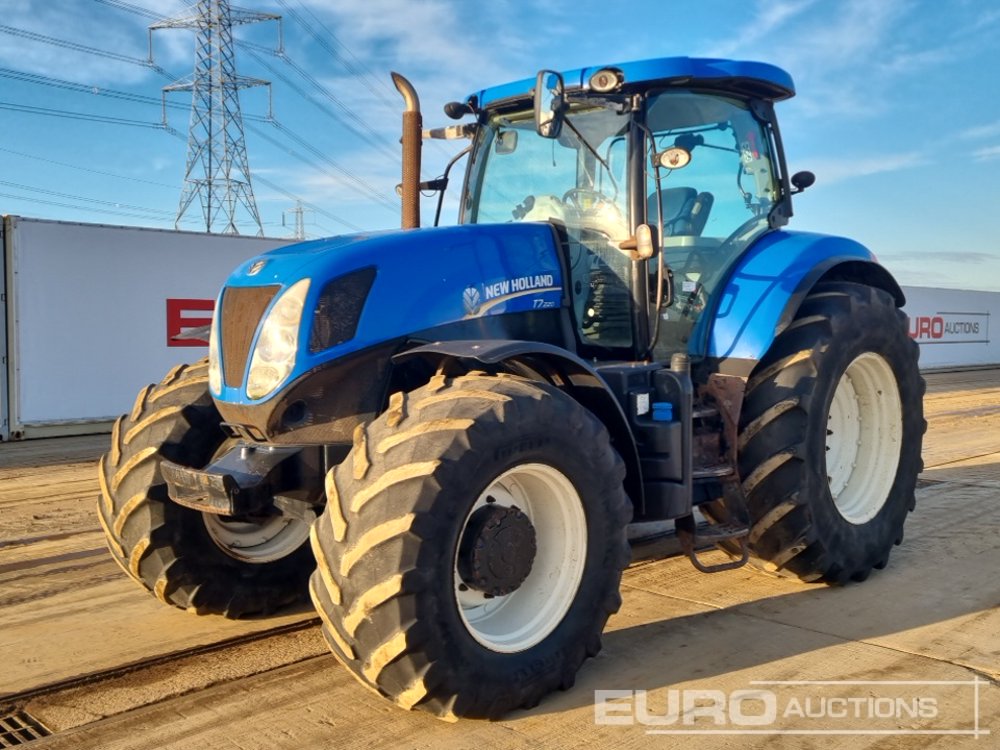 2013 New Holland T7.220 Tractors For Auction: Leeds – 23rd, 24th, 25th, 26th October @ 08:00am