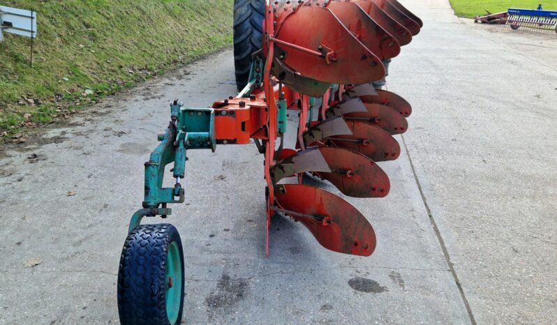 Kvernland LB 8 5 furrow full