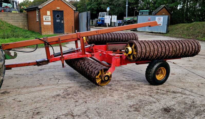 Vaderstad Rollex 620 horizontal folding rolls full