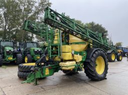 JOHN DEERE 840 full