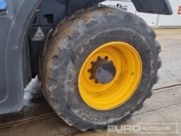 2016 JCB Fastrac Tractors For Auction: Leeds – 23rd, 24th, 25th, 26th October @ 08:00am full