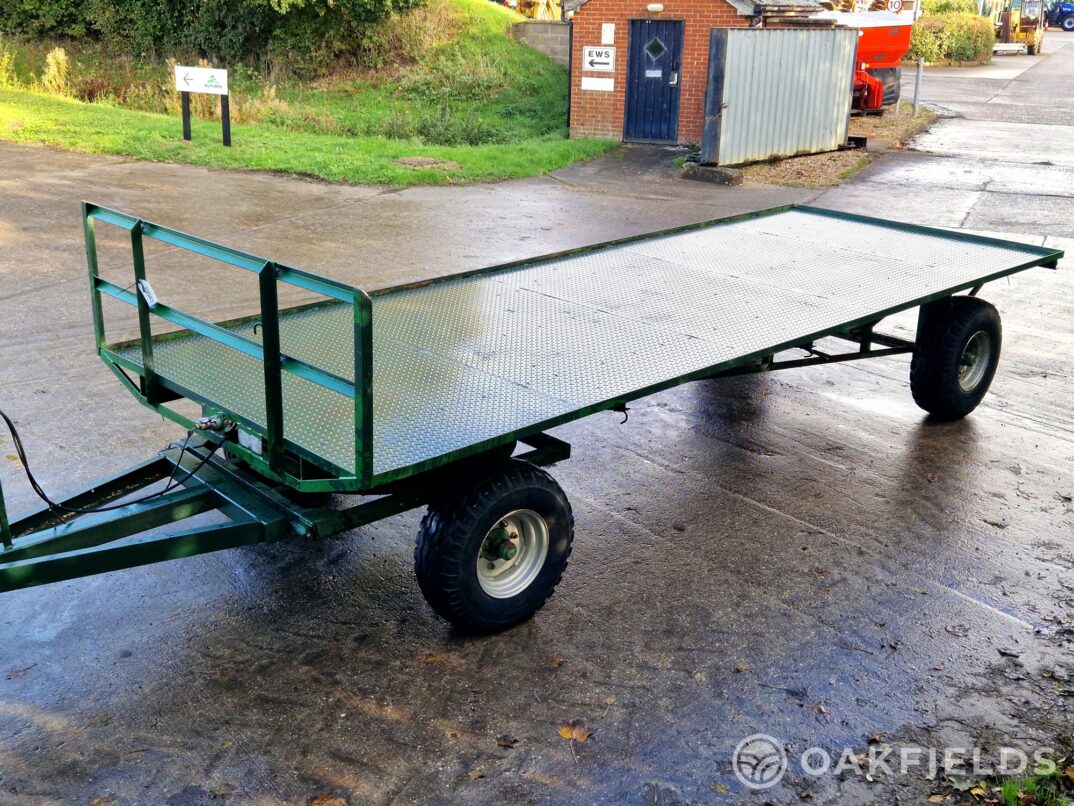 1983 Brian Legg 20′ 4 wheel flat turntable trailer