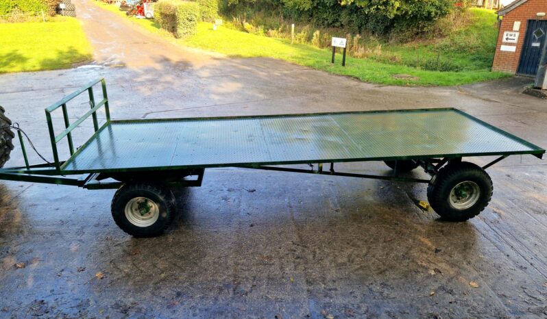 1983 Brian Legg 20′ 4 wheel flat turntable trailer full