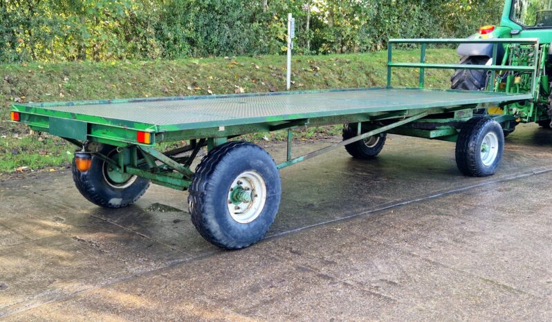 1983 Brian Legg 20′ 4 wheel flat turntable trailer full