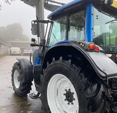 2007 Valtra N91 H/T with front suspension & Q55 loader full