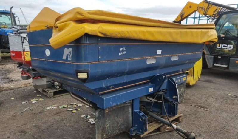 2012 Bogballe M2Q Spreader full