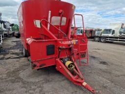 Trioliet Solomix 2-1800 Single Axle Drawbar Feeder full