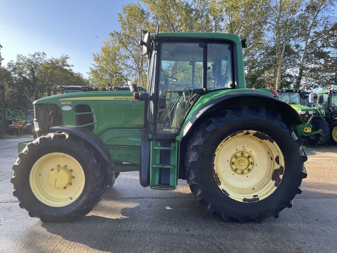 JOHN DEERE 6630 PREMIUM