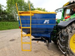 2009 KRM M2W QZ Fertiliser Spreader full