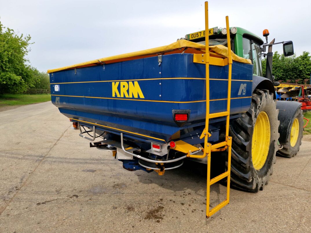 2009 KRM M2W QZ Fertiliser Spreader