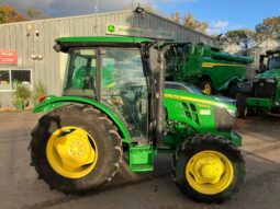 John Deere 5075E full