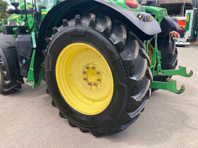 John Deere 6130R