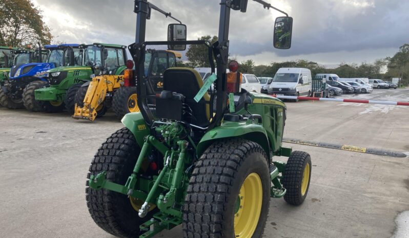 John Deere 3039R full