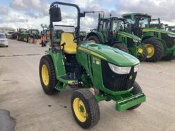 John Deere 3039R full