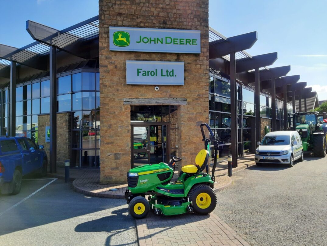 John Deere X940