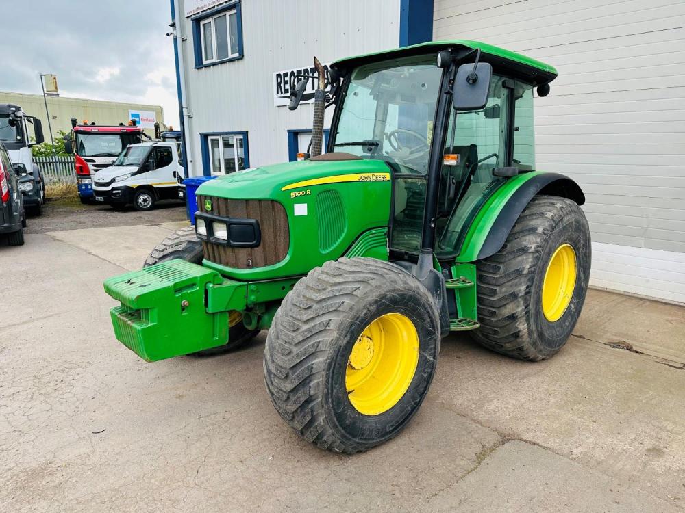 2013 JOHN DEERE 5100R TRACTOR