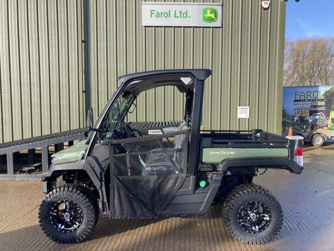 John Deere XUV865M Gator