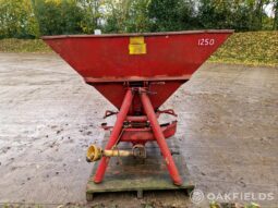 Lely 1250 fertiliser spreader full