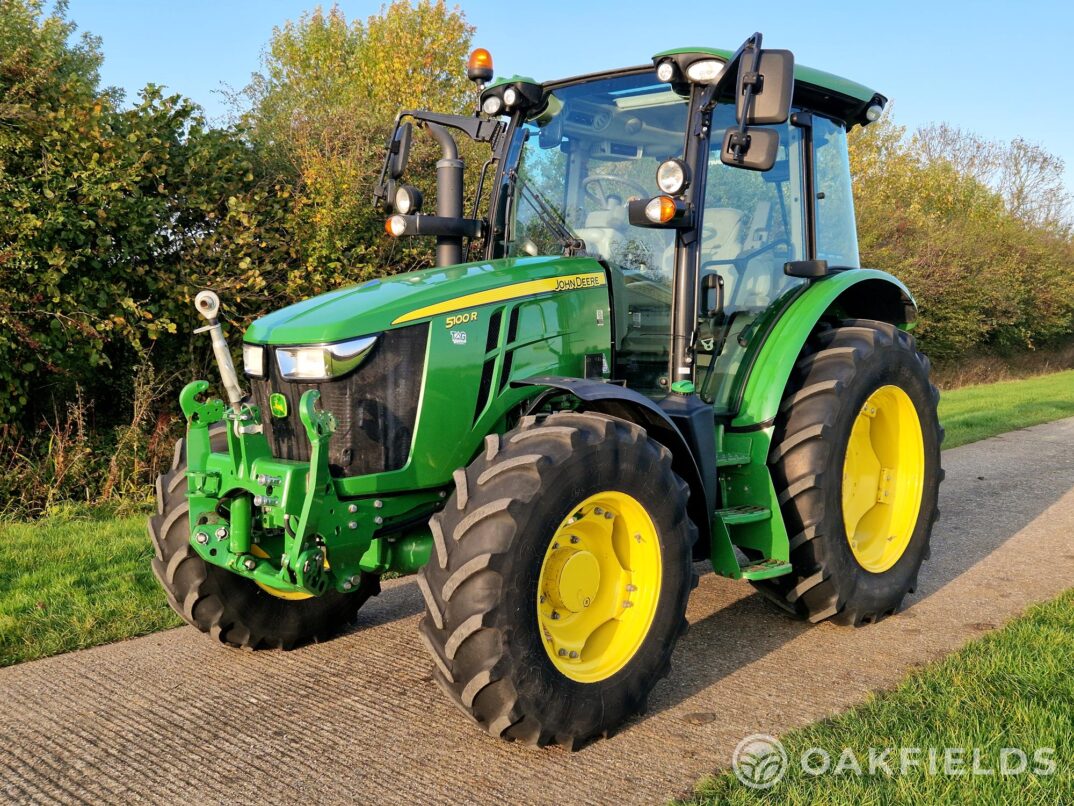 2018 John Deere 5100R 4WD Tractor