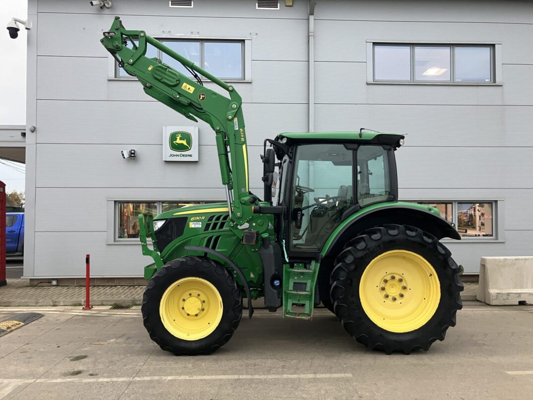 John Deere 6130R