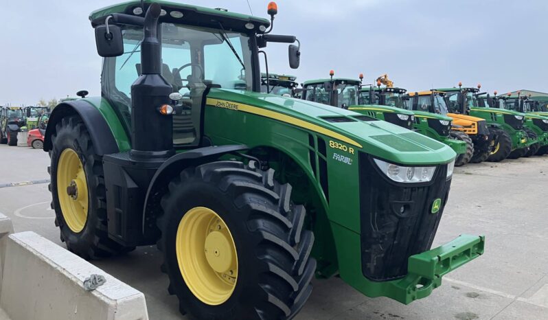 John Deere 8320R full